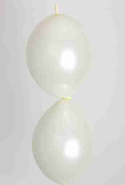 Doorknoopballon 25cm parel ivoor