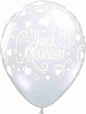 Just Married Hearts Crystal Diamond Clear (Transparent) Latex Round 11in/27.5cm