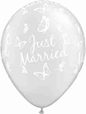 Just Married Roses and Butterflies Pearl White Latex Round 11in/27.5cm